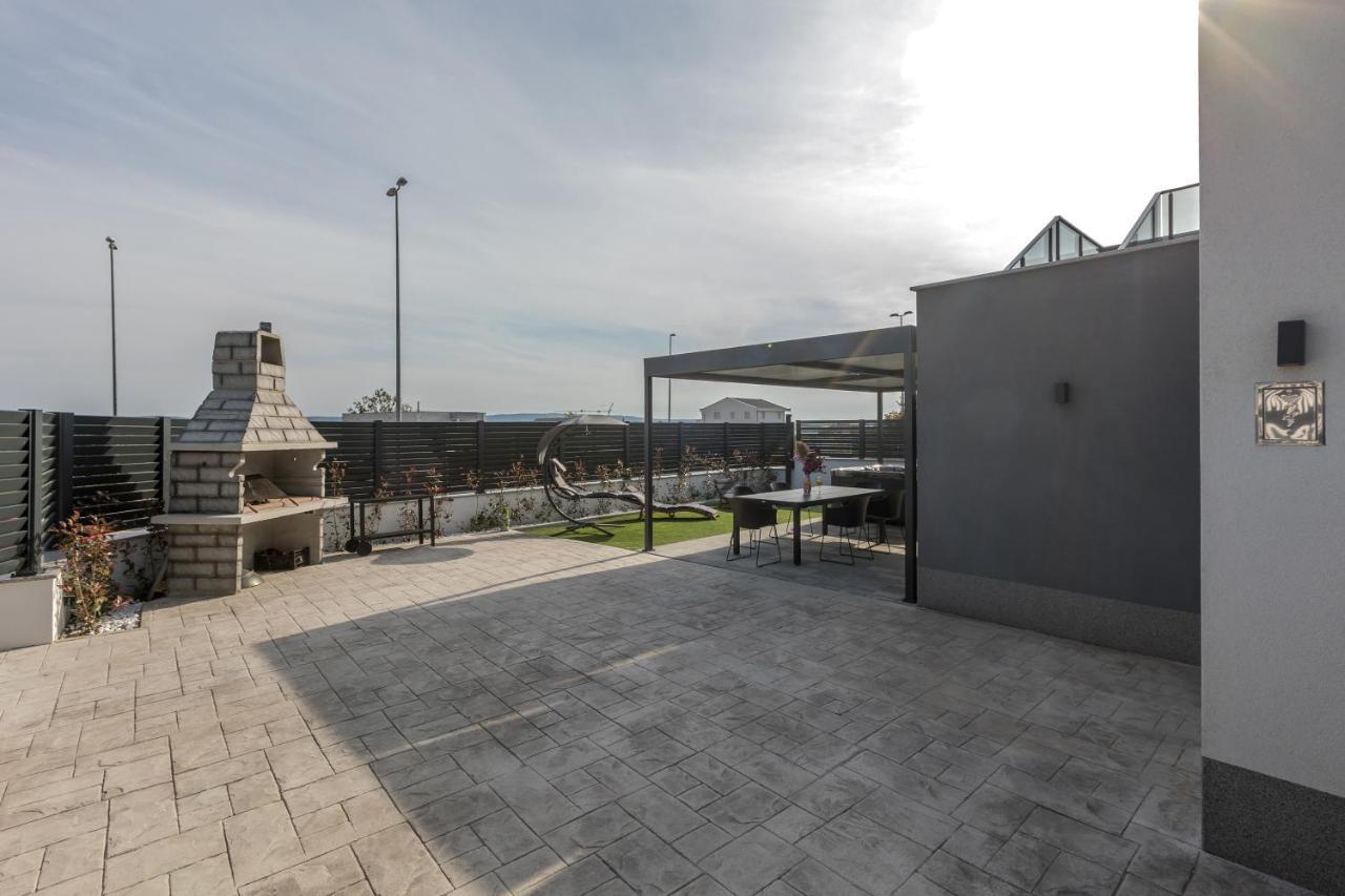 Luxury Apartments Katarina Kastela Exterior photo