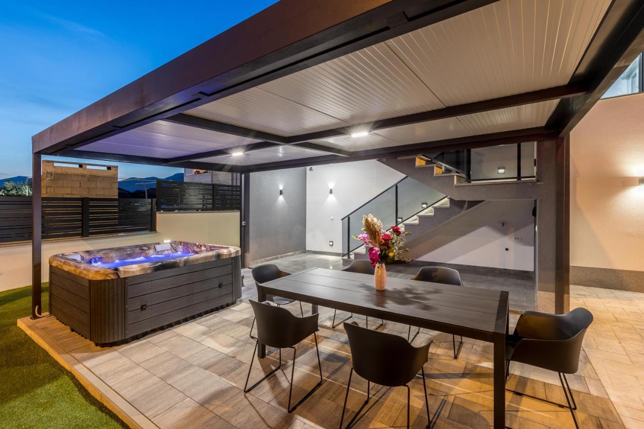 Luxury Apartments Katarina Kastela Exterior photo